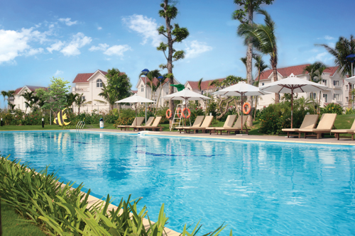 Bể bơi ngoài trời tại Vinhomes Riverside