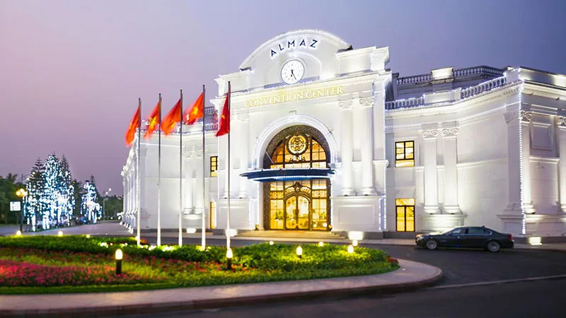 Mặt bằng bán lẻ cho thuê tại Vinhomes Riverside - ảnh 4